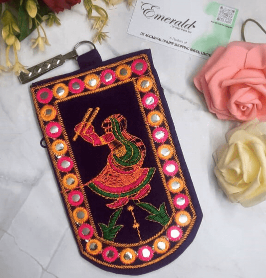 Dazzling Doll Elegance Mobile Pouch