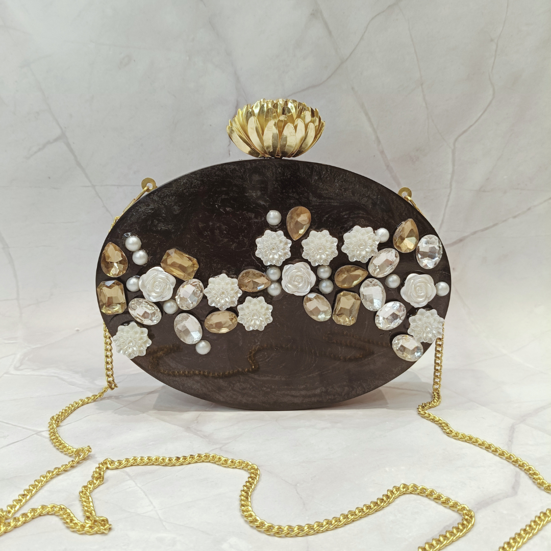 Black Allure Éclat Clutch